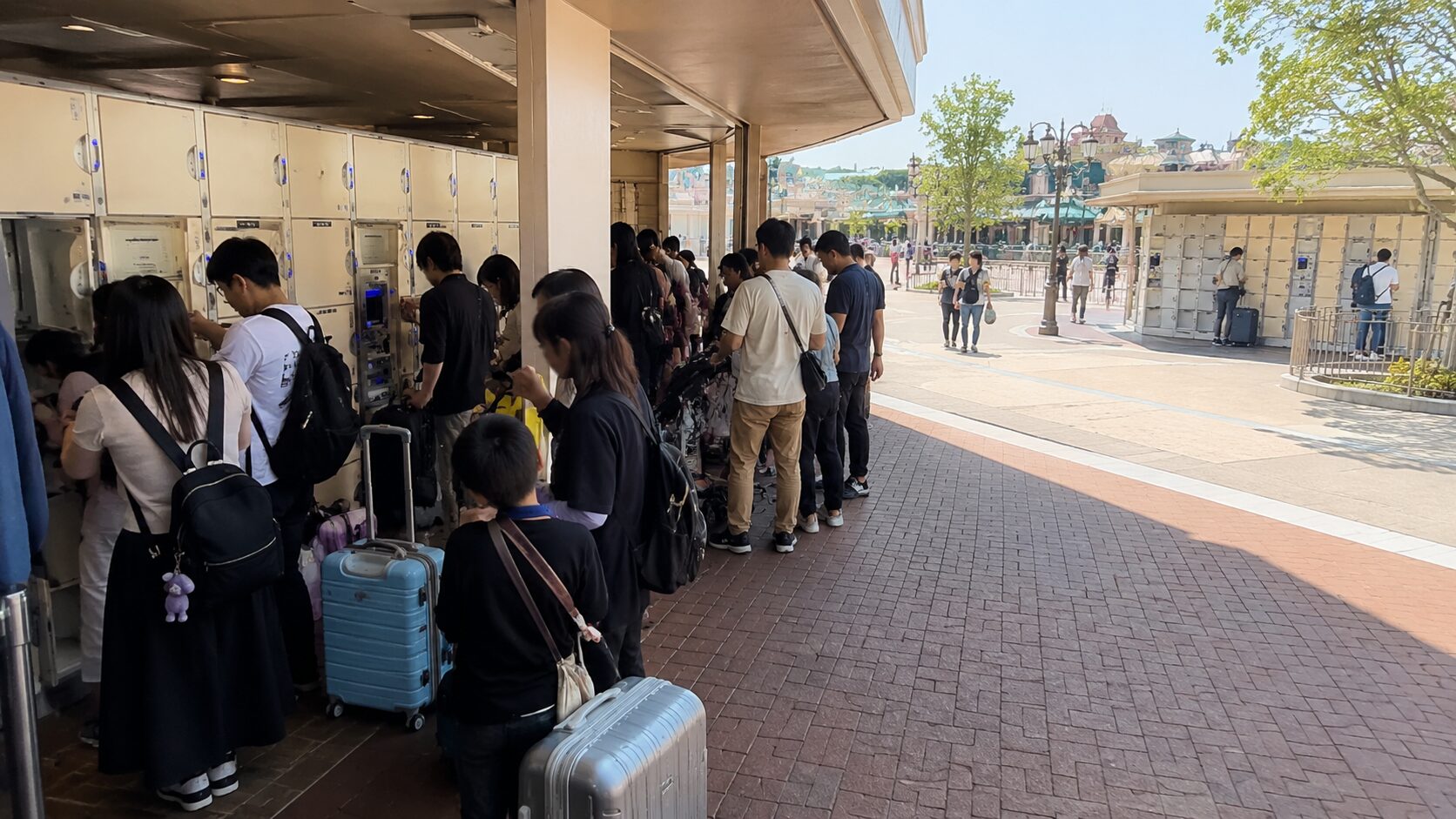 JRハウステンボス駅のコインロッカー